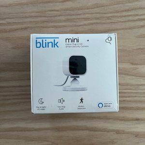 Blink Mini White Compact Indoor Smart Security Camera, 1080p HD video - Unopened